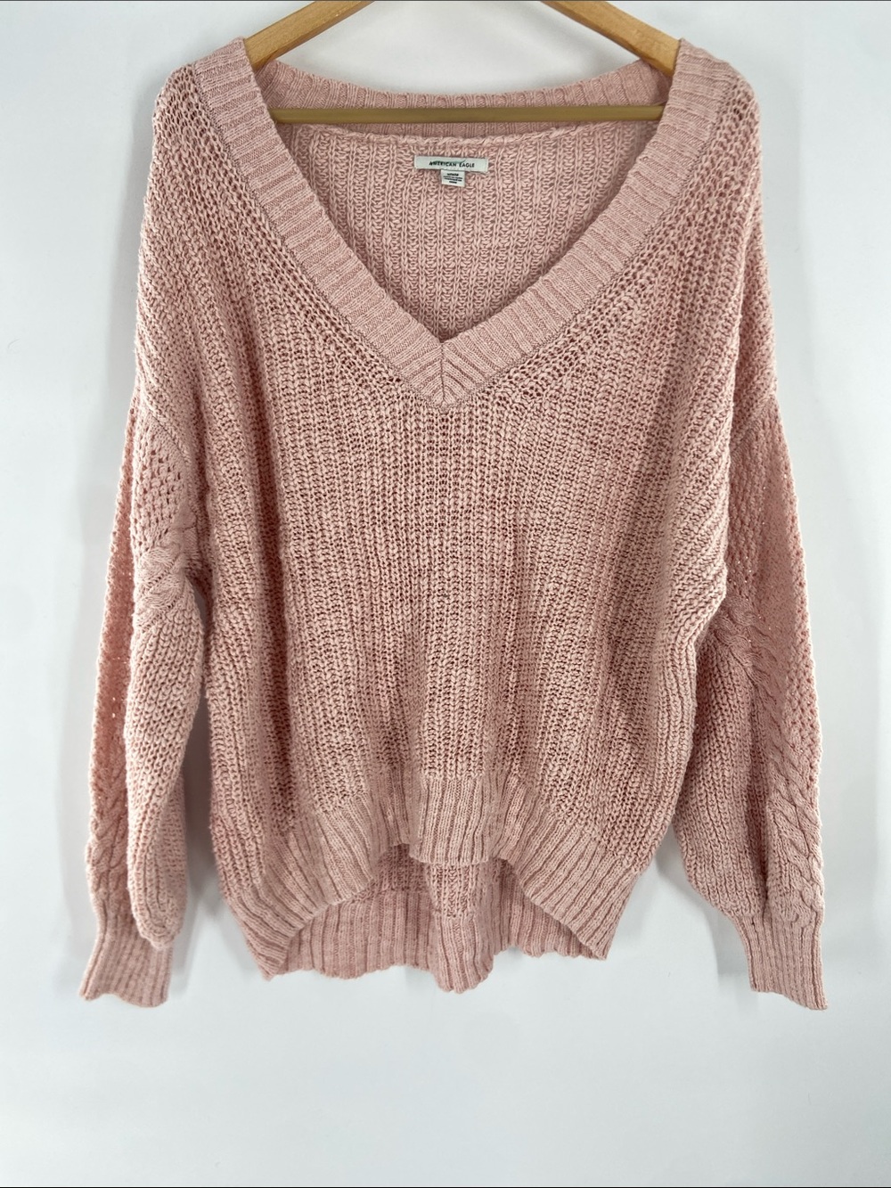 American Eagle Outfitters Pink V Neck Sweater Size M Gently Used